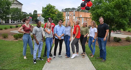 Students outside of Gadsden's main campus