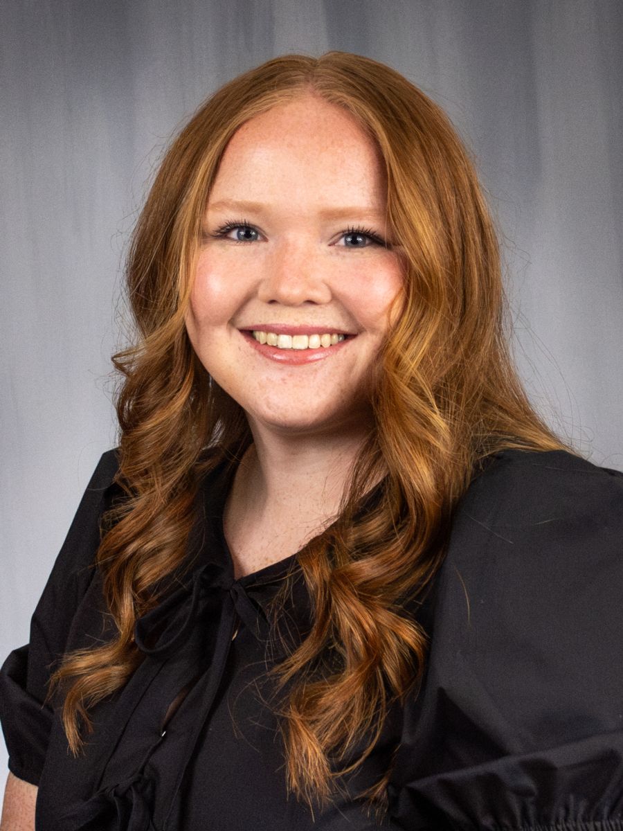 Rachel Collins headshot